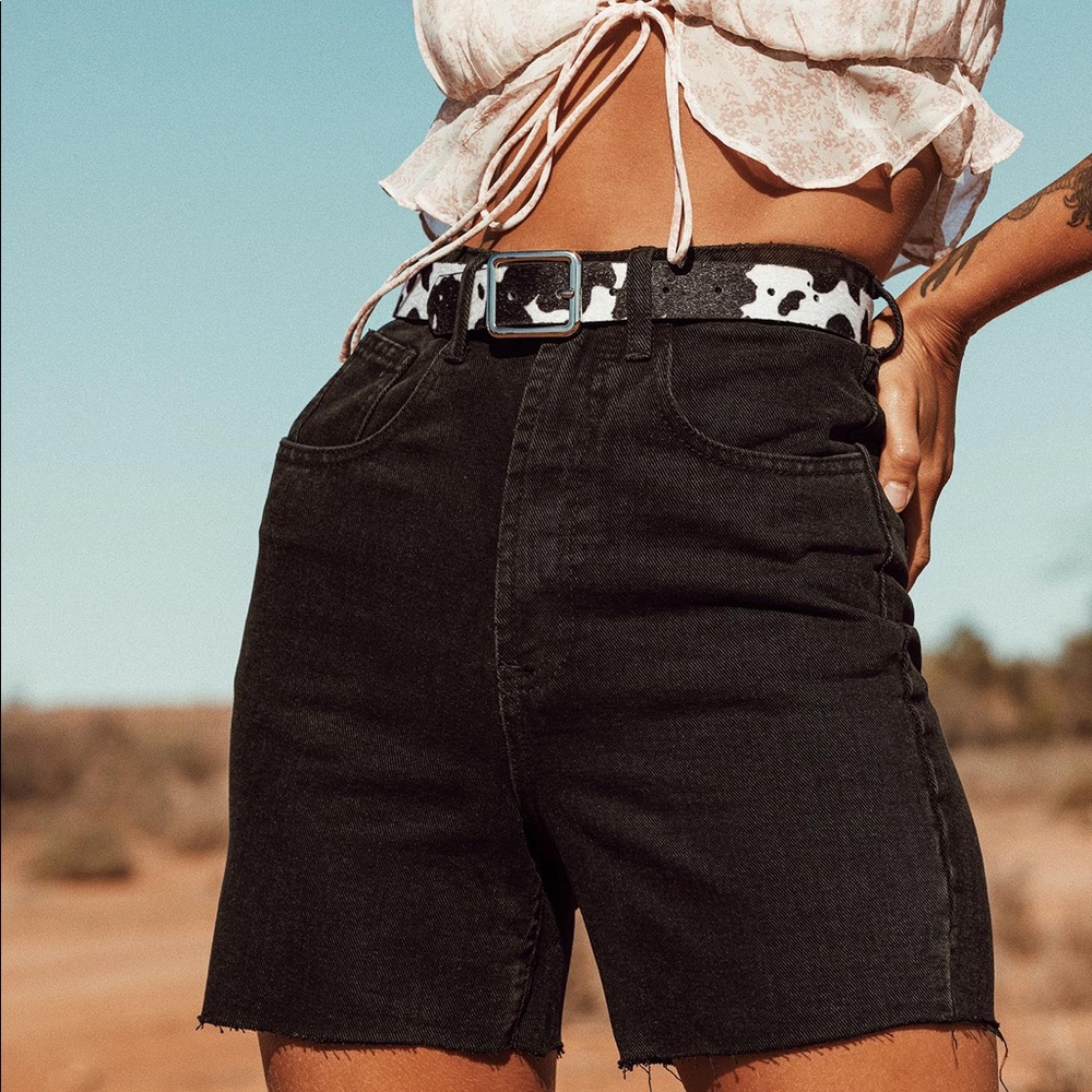 NEVER WORN - Black Denim Shorts